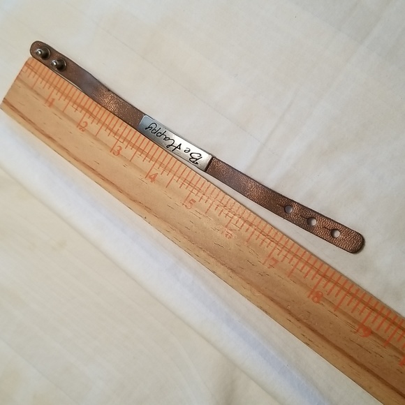 Good Works Silver BE HAPPY Leather Bracelet - Picture 4 of 5